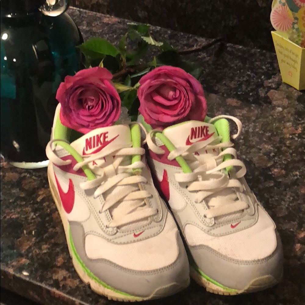 Nike Air Shoes 8.5 US size